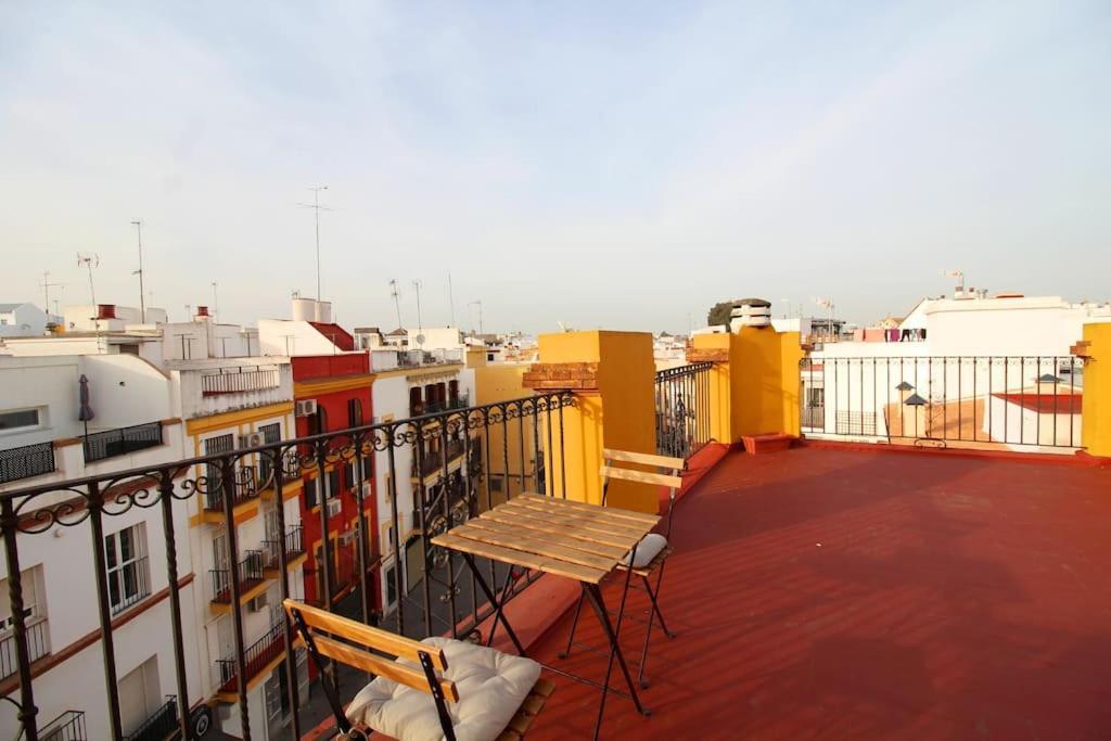 סביליה Suite Puerta Osario Con Terraza מראה חיצוני תמונה